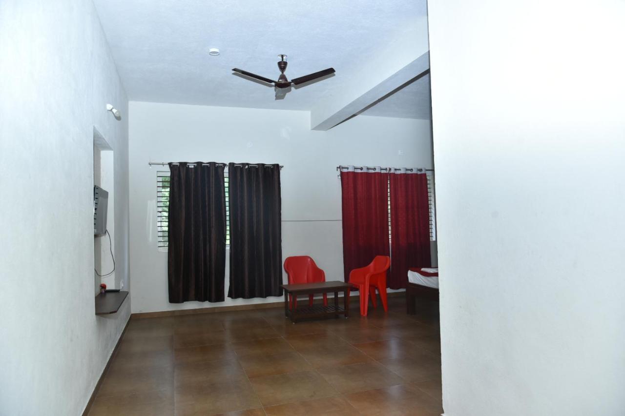 3Season Resort Hampi Phòng bức ảnh